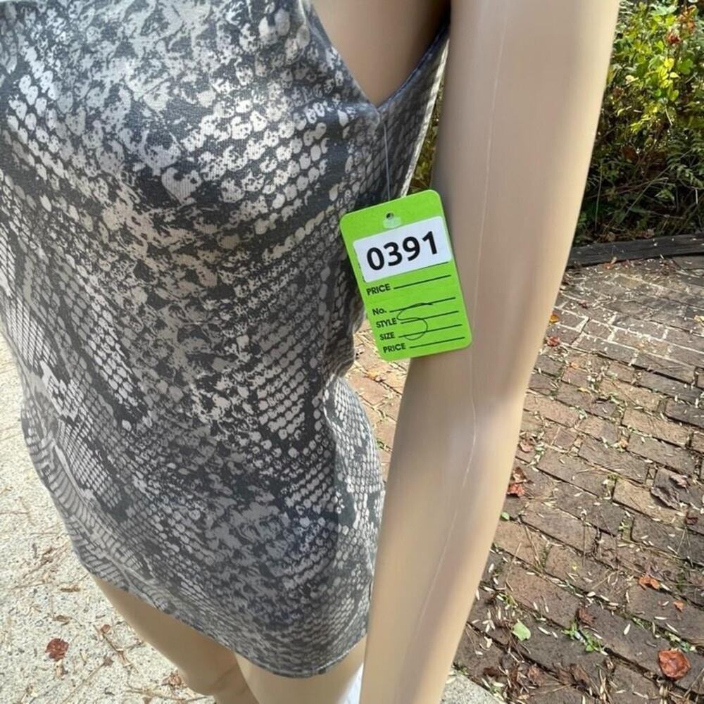 Zara Tank Top Womens Small Gray‎ Snakeskin Print Sleeveless Scoop Neck Basic - Picture 11 of 13